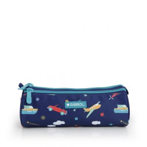 Купете мек ученически несесер за момче GABOL Speedy с три ципа на супер цена от Fashionkids.bg. Три отделения, тъмносин дизайн с превозни средства и високо качество без PVC.